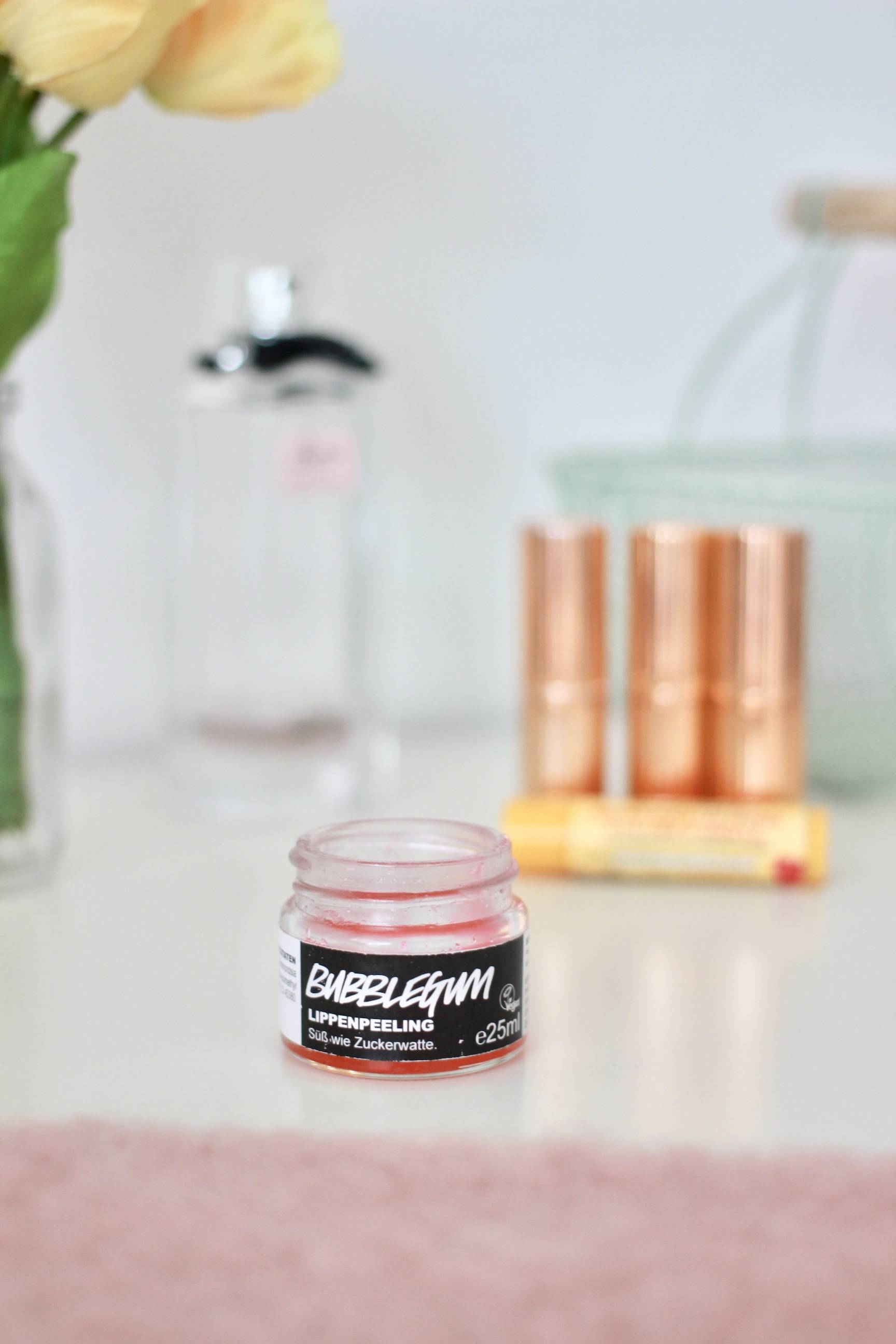 Lush Bubblegum Lip Scrub